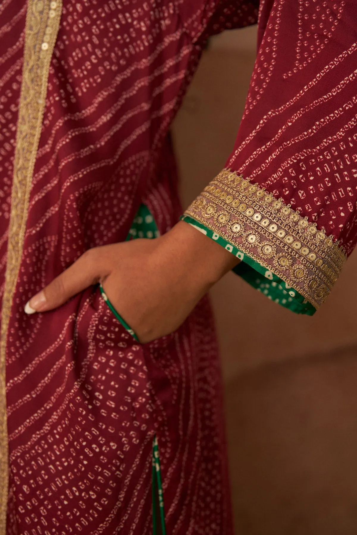 Batik Bandhej Phiran Set With Potli and Emerald Green Dupatta