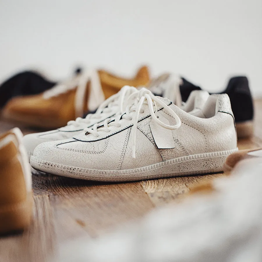 Men's Vintage Distressed Crack White German Army shoes