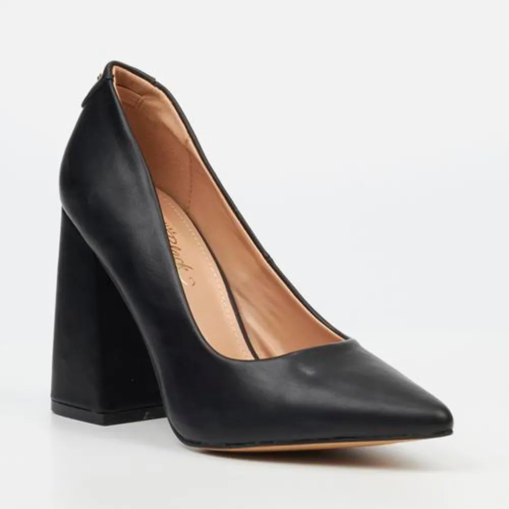 Novi 1 - Black Block Heel Court