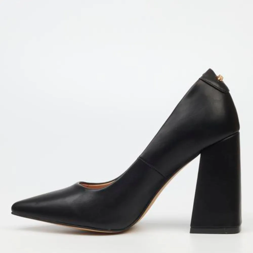 Novi 1 - Black Block Heel Court